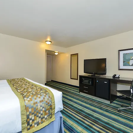Super 8 By Wyndham Vallejo/Napa Valley Hotel Exterior photo