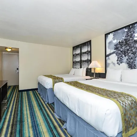 Super 8 By Wyndham Vallejo/Napa Valley Hotel Room photo