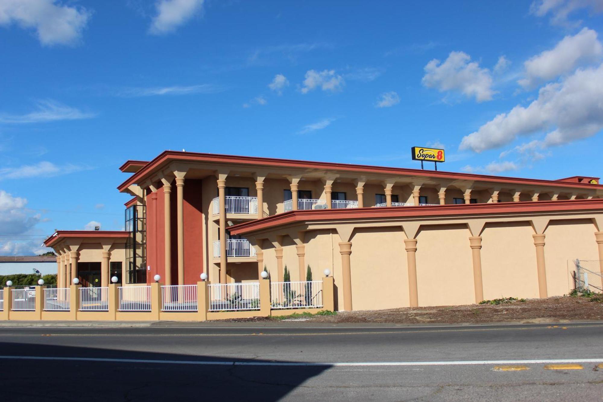 Super 8 By Wyndham Vallejo/napa Valley Hotel