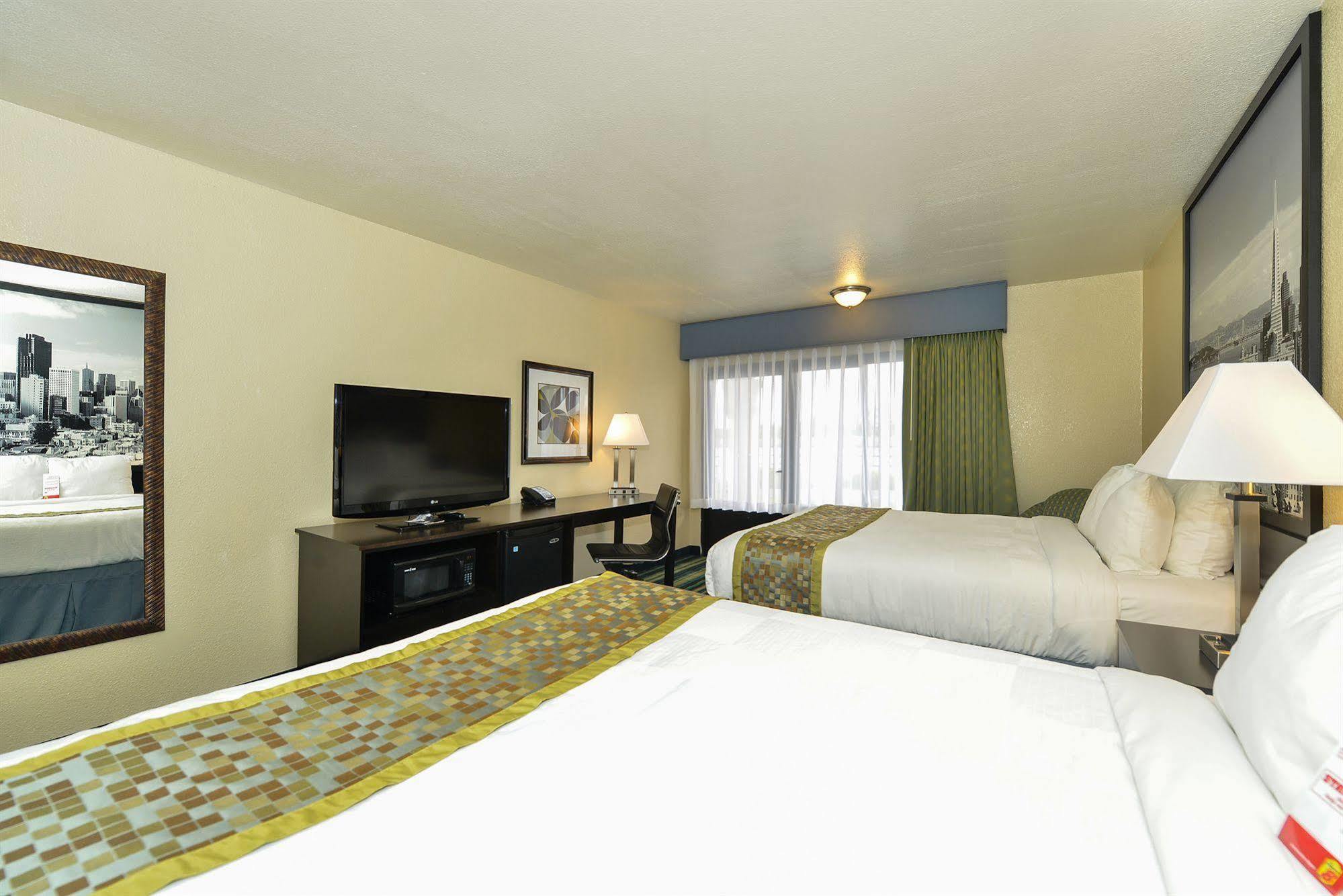 Super 8 By Wyndham Vallejo/napa Valley Hotel 3*