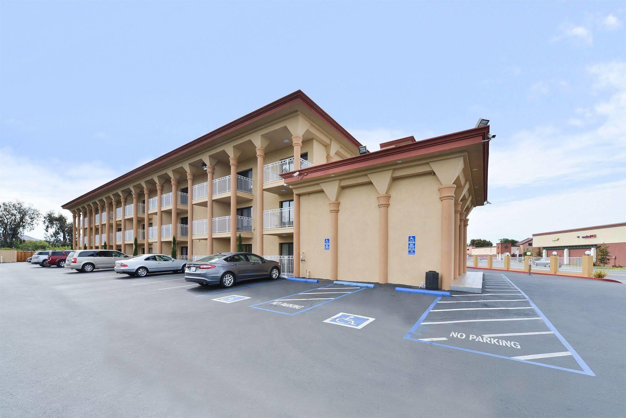 Super 8 By Wyndham Vallejo/napa Valley Hotel Vallejo